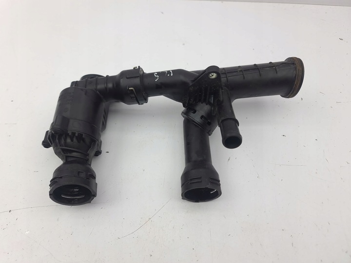 фото №10, Audi a4 s4 b9 2017 корпуса термостатов