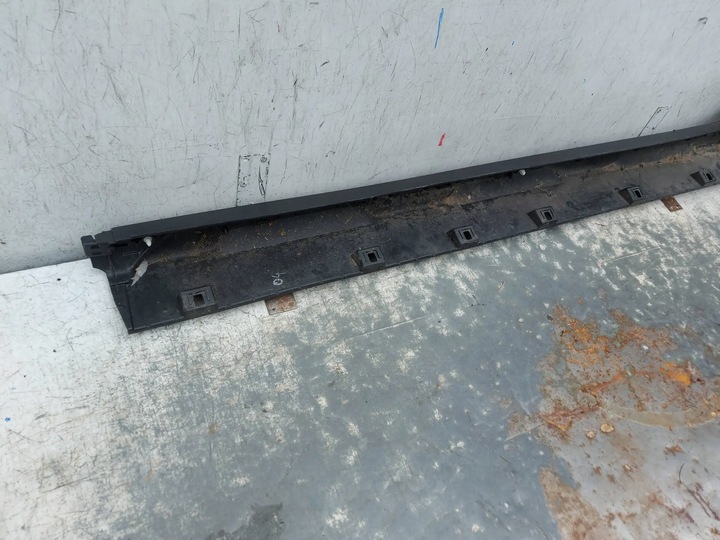 фото №12, Dacia duster 2 ii 17- права планка порогова поріг накладка