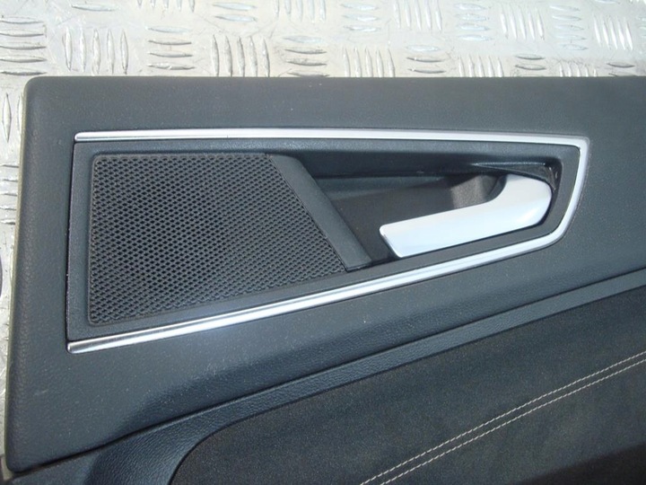 фото №8, Боковина дверь, обивка ford edge mk2 правый зад