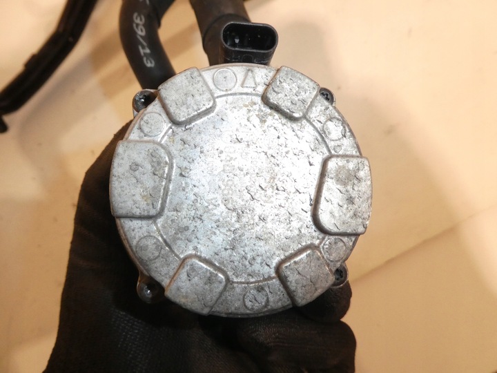 фото №8, Vw skoda seat шланг труба шланг помпа воды 04l965567 3q0121065b