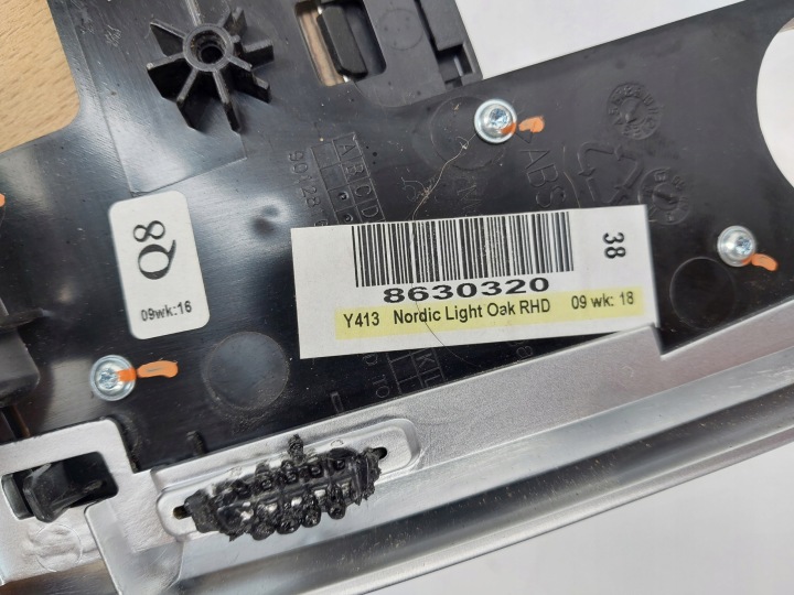 фото №8, Панель середній рамка дисплей 30791766 8630320 1284827 volvo xc60 i