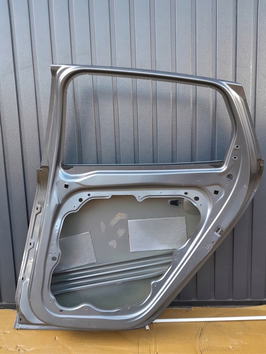 фото №7, Volvo v40 xc40 2012 двері праві зад задні оригінальний номер