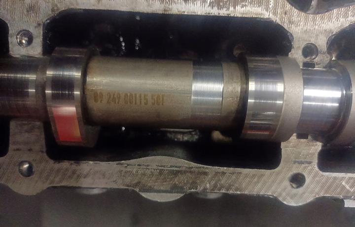 фото №13, Mercedes-benz оригинальный номер r6420163901