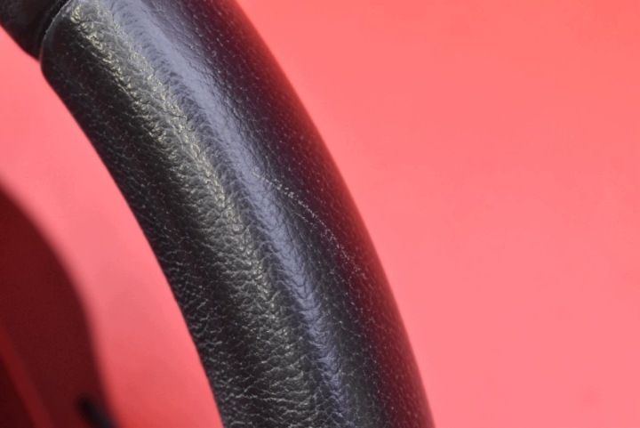 фото №12, Руль кожаный многофункциональная лепестки 45100-0h070 toyota aygo ii 14-20