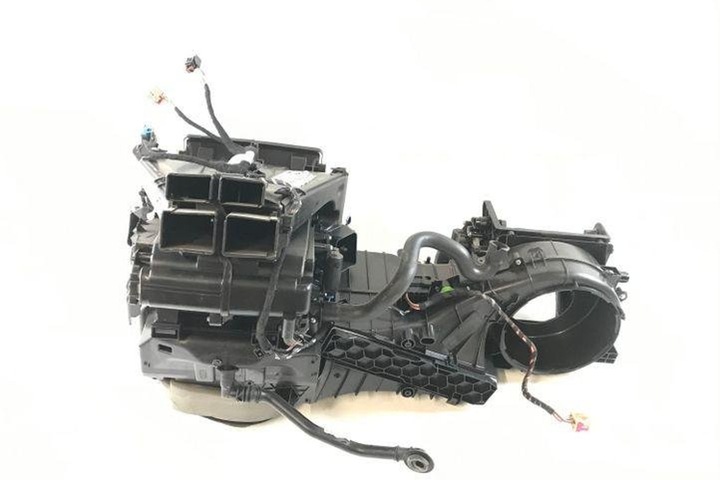 фото №10, Отопитель vw touran 1t3 1t1820003jt 1.6l дизель 77kw 2012
