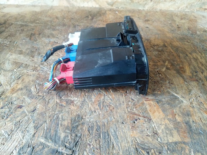 фото №7, Панель воздуховод кондиционера vw sharan 7m0907040k