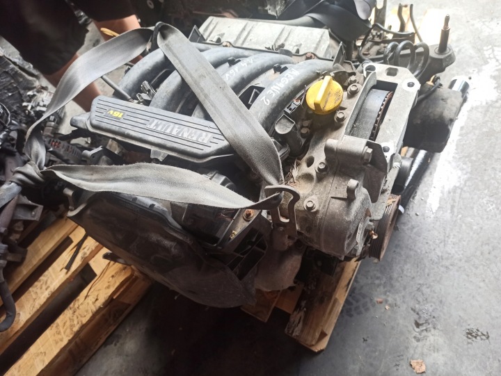 фото №6, Renault megane 2 ii 1,4b 16v k4j730 двигун стійка