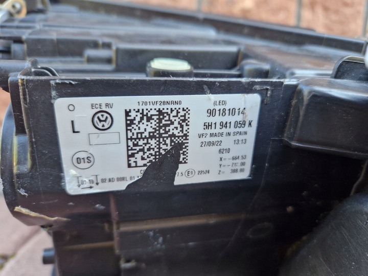 фото №9, Лампа ліва iq.light vw golf viii