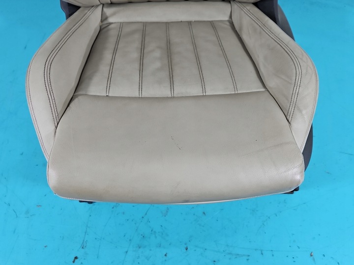 фото №11, Сидіння лівий праві шкіра комплект диван skoda karoq 17-21 європа