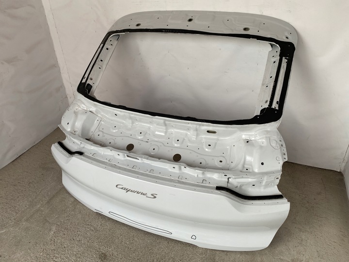 фото №6, Porsche cayenne купе 9y 2019r- крышка багажника