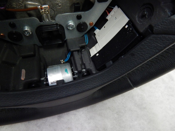 фото №9, Bmw f10 f11 f01 - руль кожа мульти wibracje