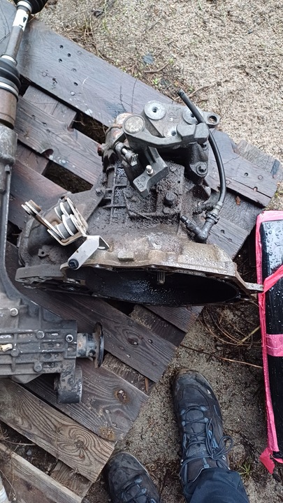 фото №1, Коробка передач коробки передач vectra c signum 1.8 f17