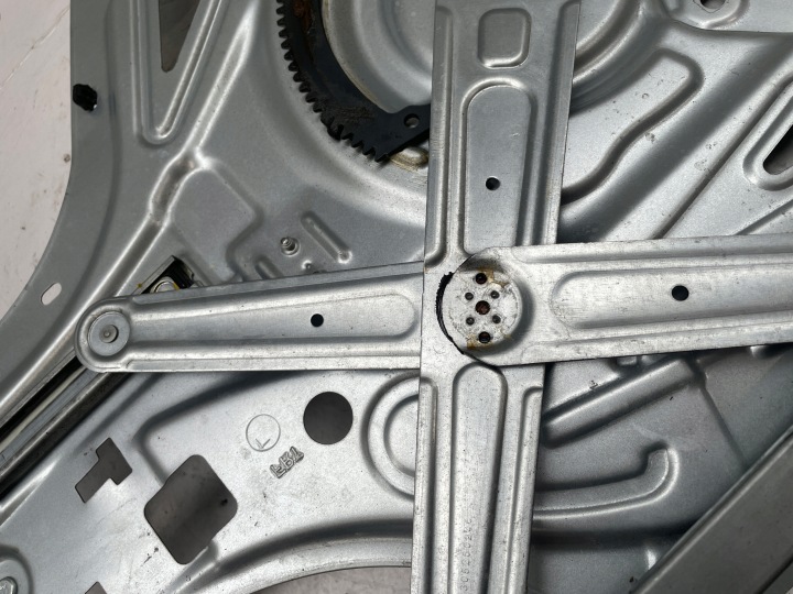фото №8, Hyundai ix35 механізм підйому скла ліві перед 82470v2y010 402389