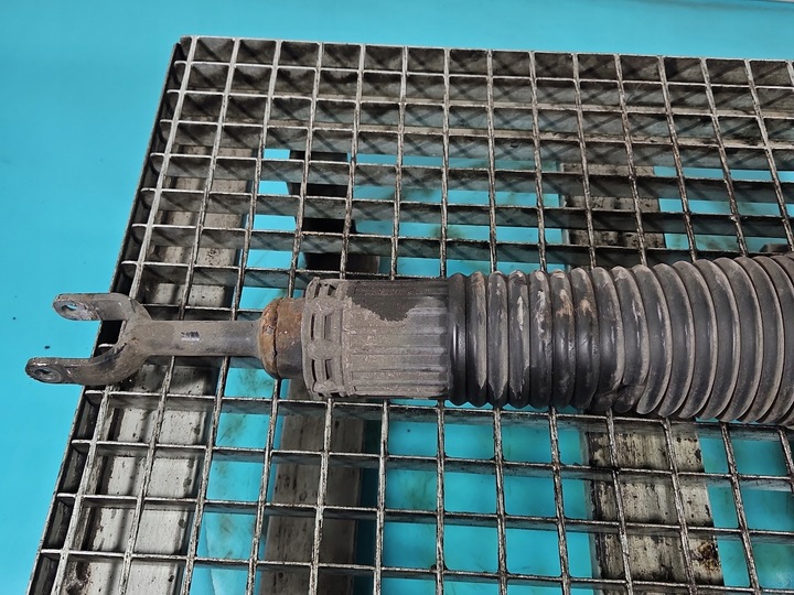 фото №4, Амортизатор перед правий переднє audi a8 d3