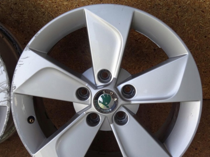 фото №12, Алюминиевый диск skoda oem номер 7.0" x 16" 5x112