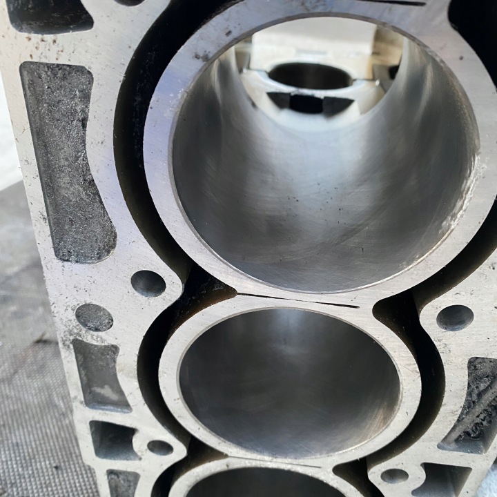 фото №13, Блок  двигуна ford focus volvo mk2 mk3 1.6 ecoboost нове втулки !!!