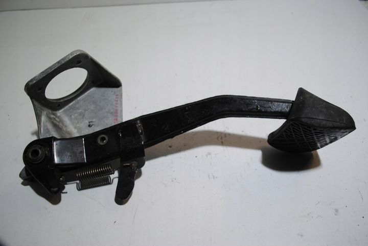 фото №1, Педаль тормоза автомат mercedes w210 a2022901619