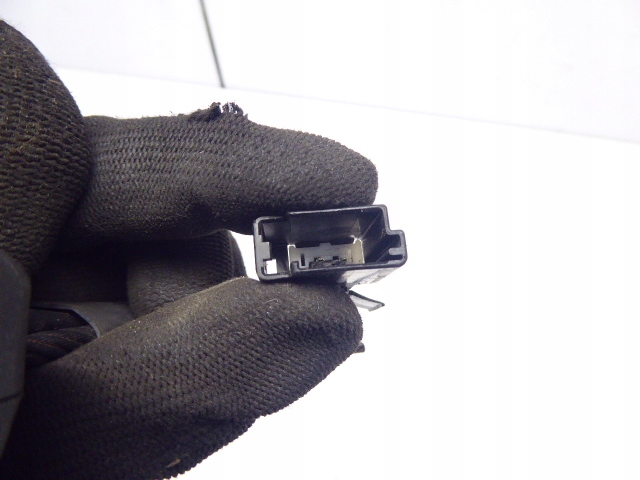 фото №4, Opel insignia a 08-13 застібка ременя перед права