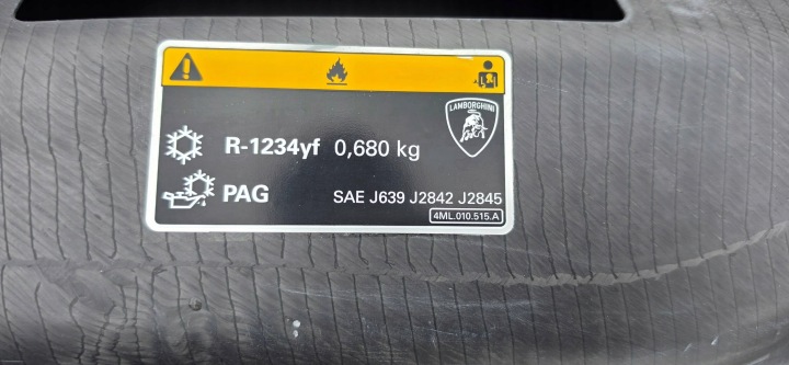 фото №9, Lamborghini urus perfomante карбон капот