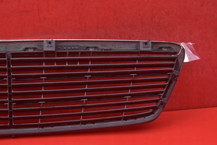 фото №11, Решётка решётка радиатора чёрная хром a2038800483 mercedes c-klasa w203 00-04