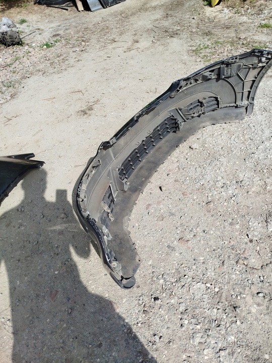 фото №13, Бампер перед переднее vw golf 5 plus чёрный 5m0805903