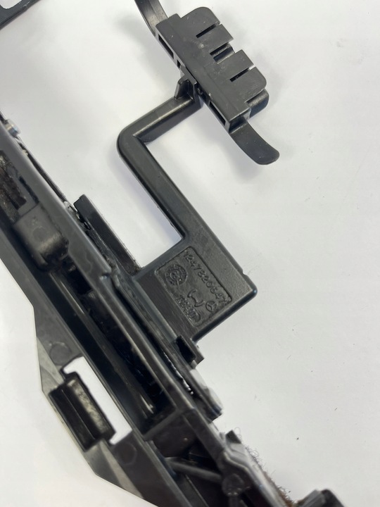 фото №8, Направляюча люк права mercedes w124 w201 190 1247820612