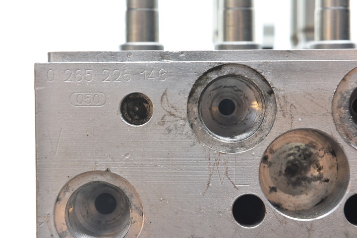 фото №6, Насос abs bmw x5 e53 0265225146 34.51-6761977