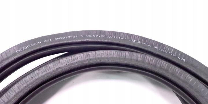 фото №13, 8w9833721b уплотнитель дверь зад audi a4 b9 8w универсал