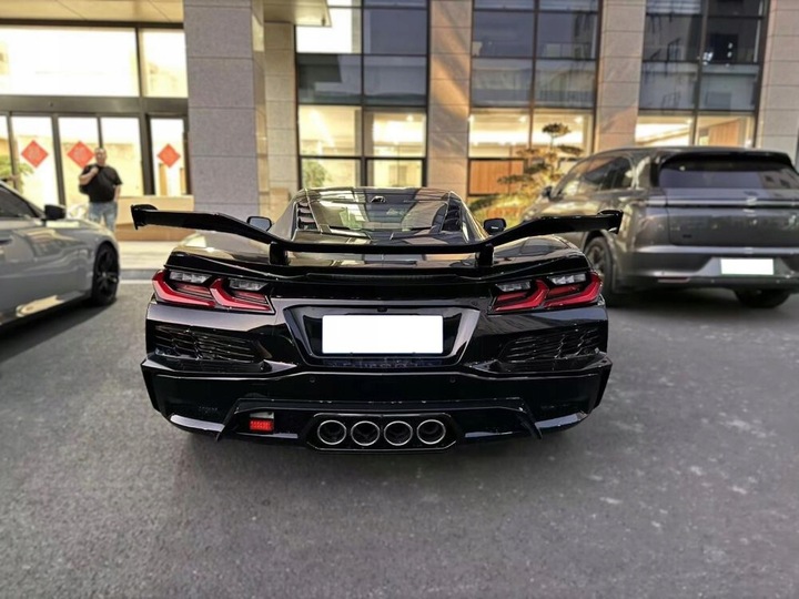 фото №11, Спойлер бампера + выхлопная система z06 chevrolet corvette c8 2020-2024