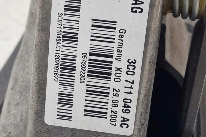 фото №8, Механизм изменения коробки передач vw passat b6 3c2 3c0711049ac 1.4l 2009