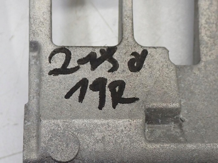 фото №9, Насос воды оригинал 2805717 bmw 2 f45 f46 218d 2.0d b47 19r