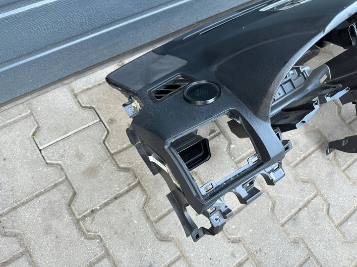 фото №7, Subaru xv 11-16 консоль панель пасажир