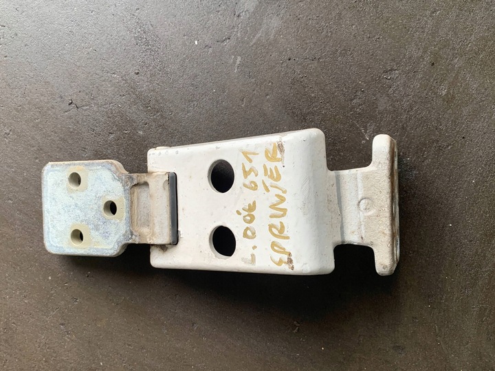 фото №2, Петля нижній двері задніх sprinter w906 a9067400337