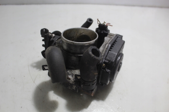 фото №1, Дросельна заслінка audi a4 b5 1.8