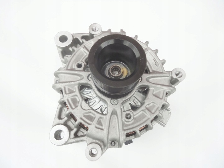 фото №11, Генератор bmw 7 g11 3.0d 8571358