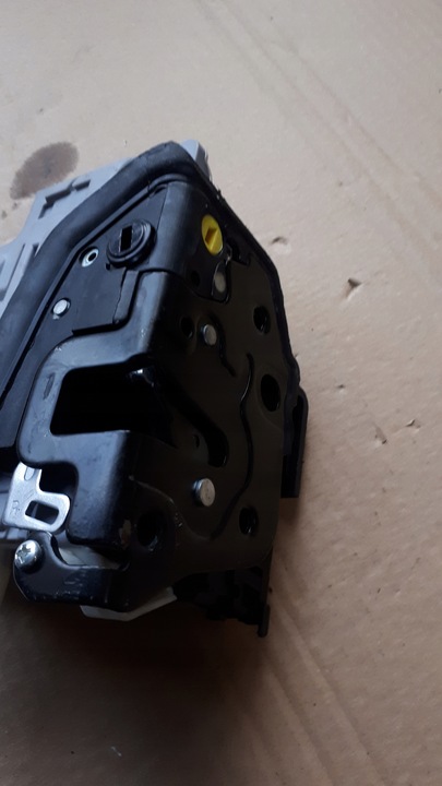 фото №10, A4 b8 s4 замок двері праві зад 7 a5