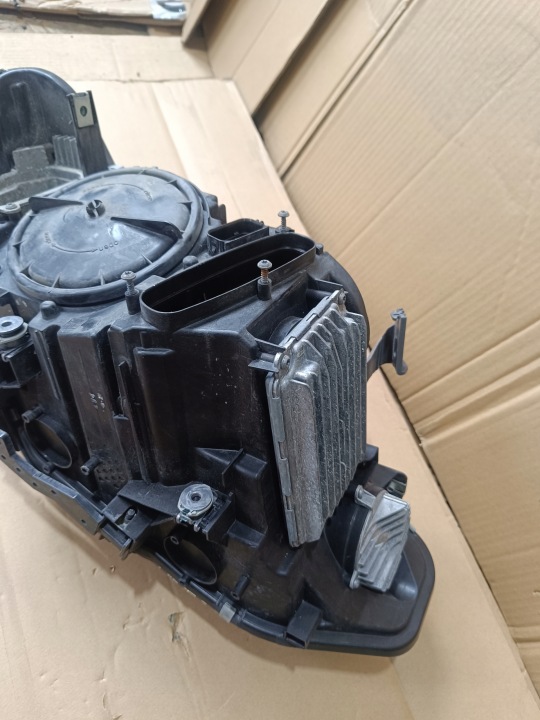 фото №16, Фара передня bmw f83 адаптивний led f32 f33 7460619 ліва