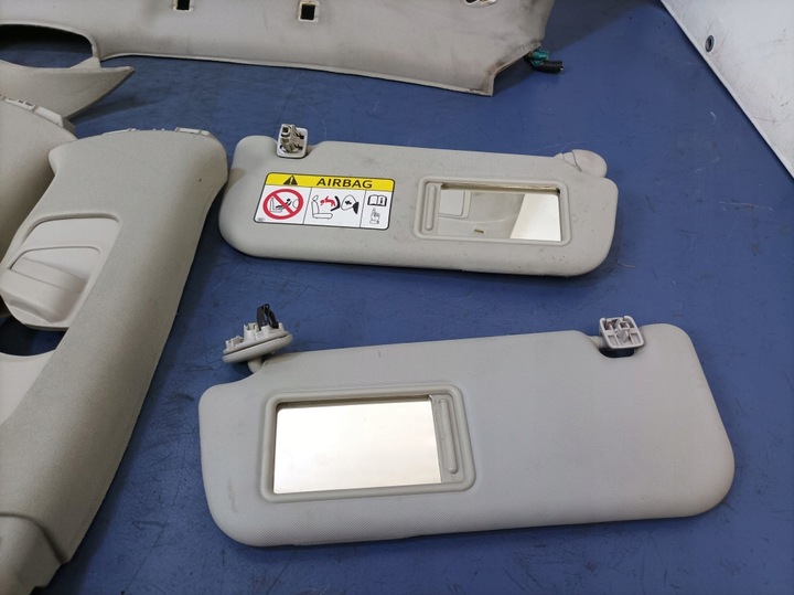 фото №10, Toyota avensis t27 універсал стеля лампочки ручки