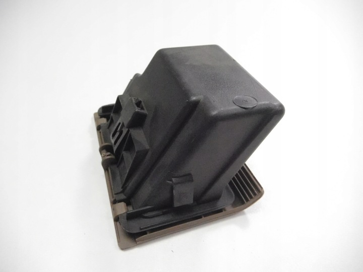 фото №8, Пепельница renault 21 oem номер 7700772697