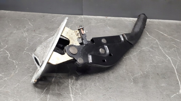 фото №8, 4908133 гальмо ручного saab 9-5 ys3e 02r