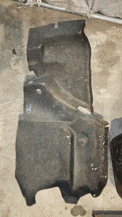 фото №6, Обивка багажника bmw e30 sedan комплект узкая лампа