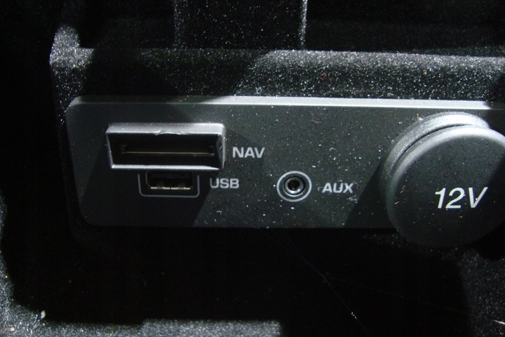 фото №9, Підлокітник тунель середній бардачок range rover evoque 11-18 європа