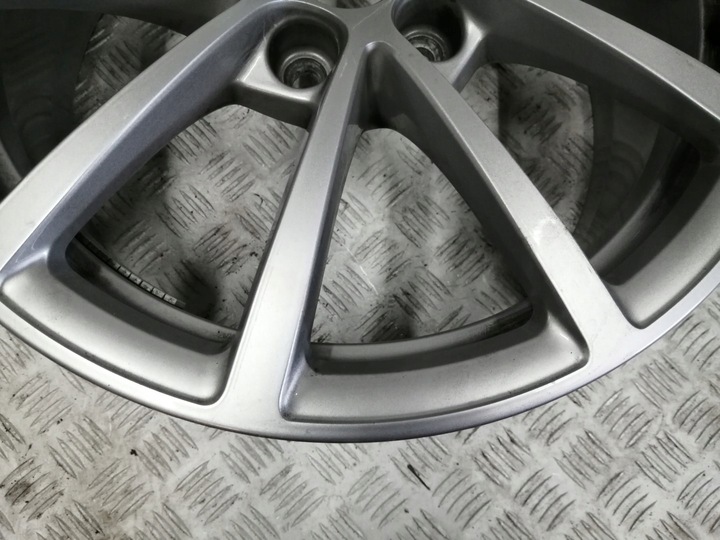 фото №10, Диск алюминиевая audi a6 c8 4k a7 7.5jx17 et36 5x112 4k0601025