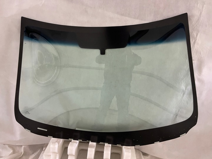 фото №4, Mazda 3/mazda axela стекло передняя новая 08-13