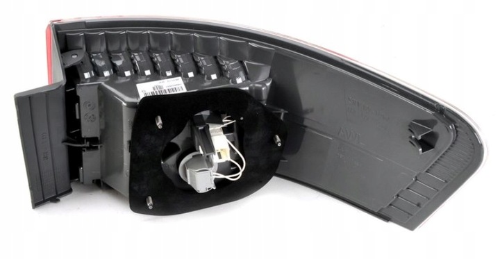 фото №2, Toyota avensis t27 універсал лампа задня led valeo