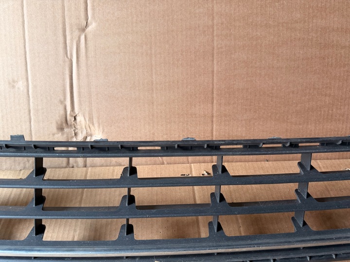 фото №7, Решётка средняя бампера перед vw golf vii рестайлинг + хром – состояние повреждённый