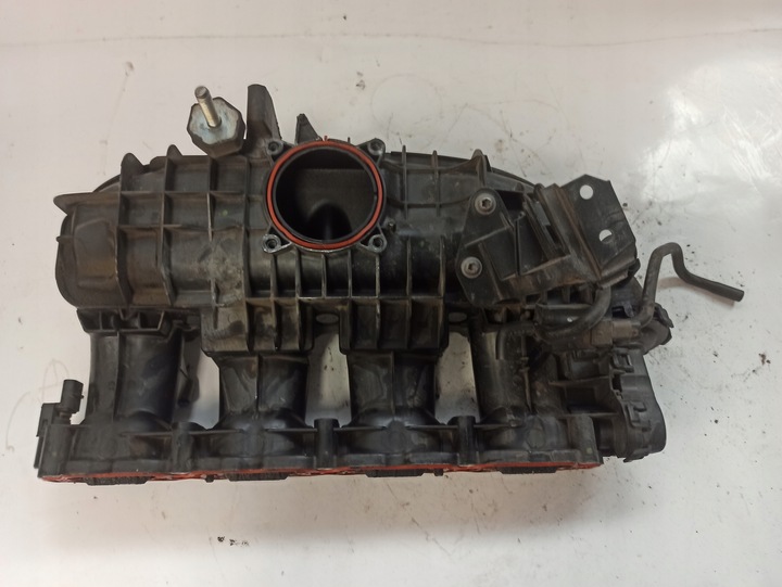 фото №1, Volkswagen passat b8 колектор всмоктуючий 06l133201as