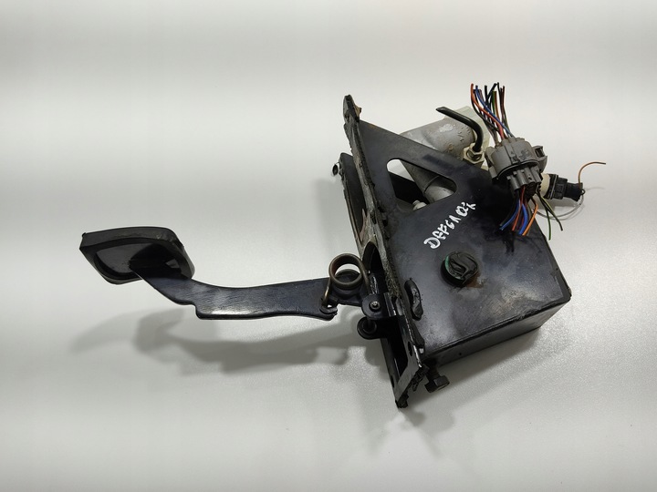 фото №3, Насос помпа сцепления педаль сцепления land rover defender 2.4 tdci 2007-2014