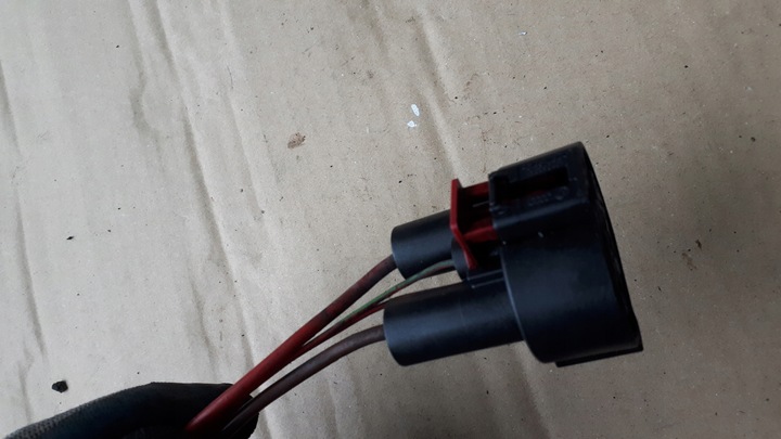 фото №6, A5 8t штекер вентиляторов разъём a4 b8 q5