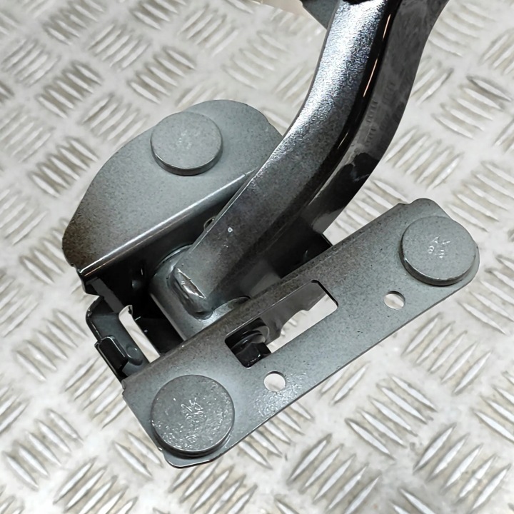 фото №6, Праве петля кришки багажника bmw 2 gran купе f44 7475024 22789542 1.5l